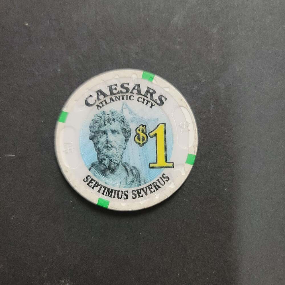 Casino Chip CAESARS ATLANTIC CITY SEPTIMUS SEVERUS $1 WHITE gaming